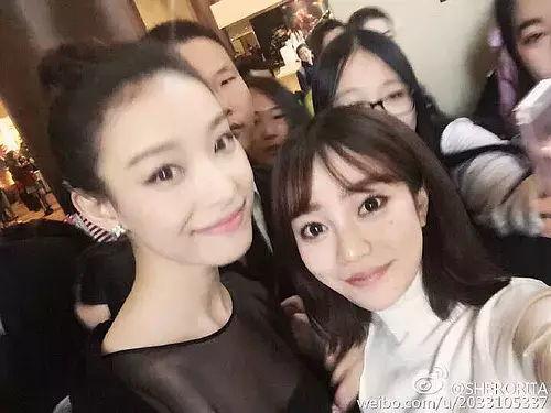 如何跟网红明星合照,如何拍出最佳效果